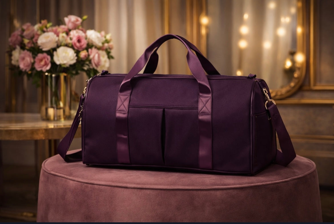 Luxe Movement Gear™
 Signature Weekend Duffel